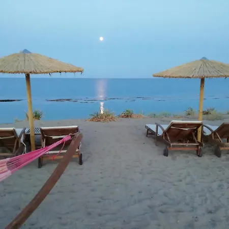 Vina ホテル スキロス